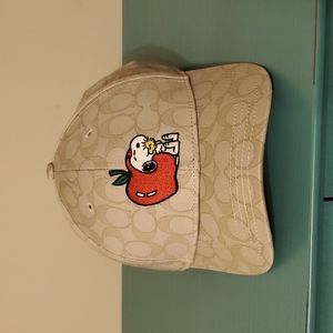 Coach x Peanuts hat